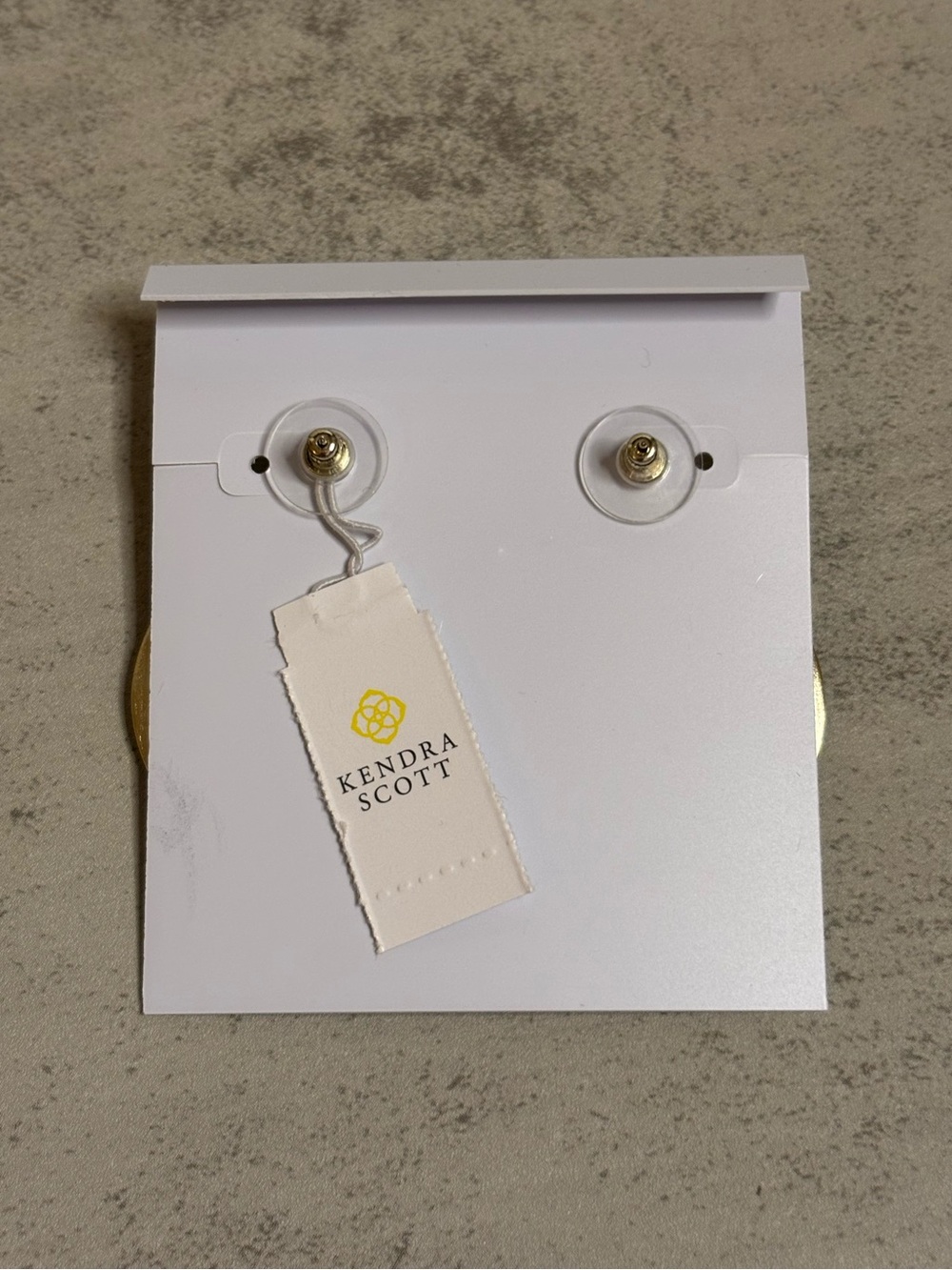 Kendra Scott Deena Gold Hoop Earrings in Emerald Cat’s Eye - Picture 7 of 8